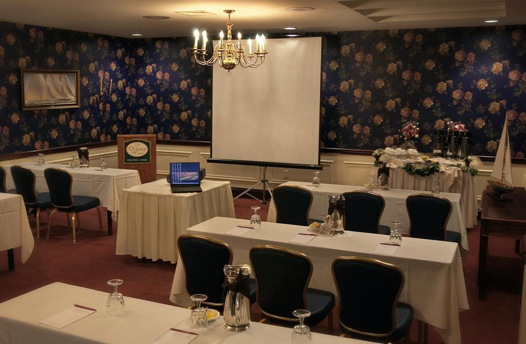 D. Hotel Suites & Spa Holyoke Buitenkant foto