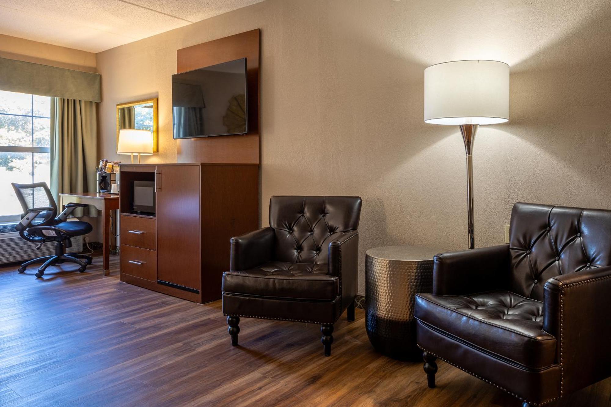 D. Hotel Suites & Spa Holyoke Buitenkant foto