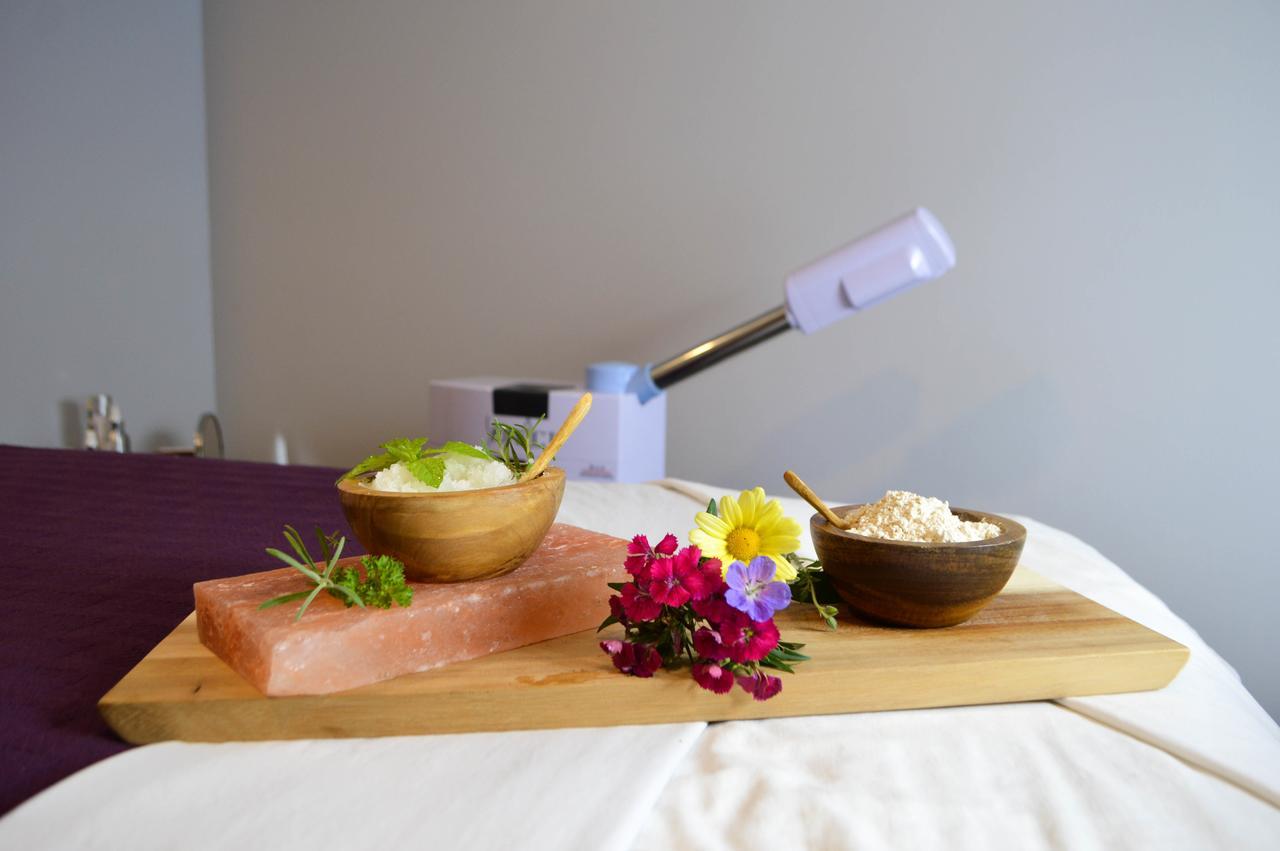 D. Hotel Suites & Spa Holyoke Buitenkant foto