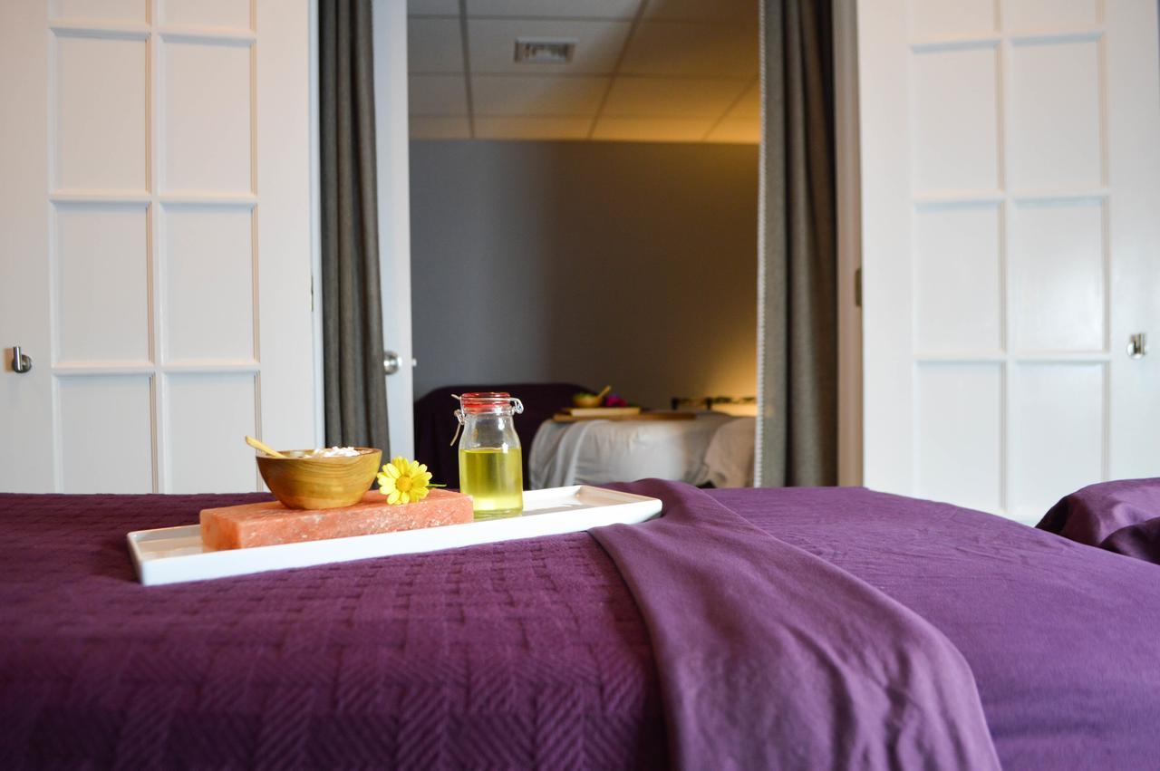 D. Hotel Suites & Spa Holyoke Buitenkant foto