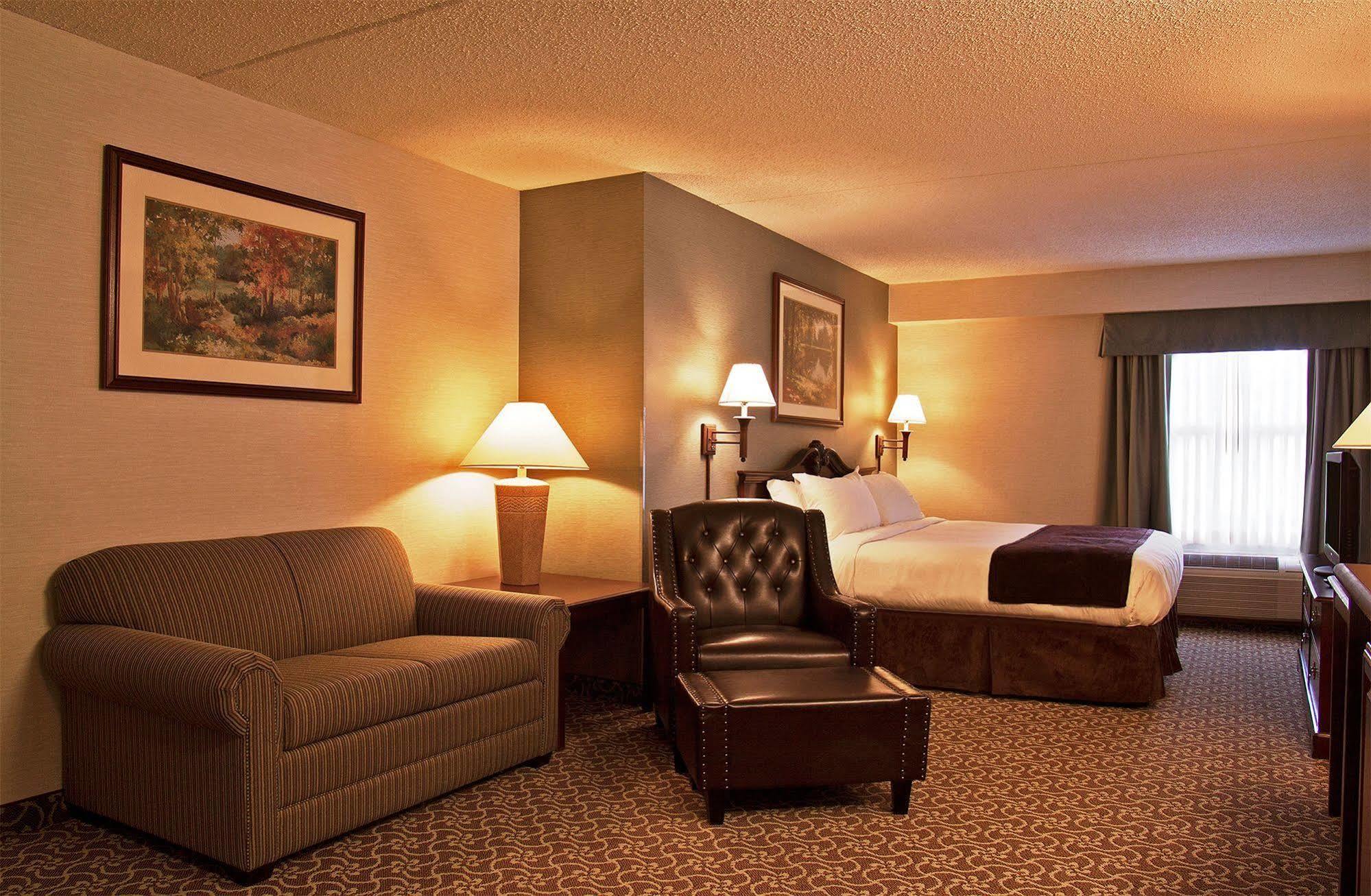 D. Hotel Suites & Spa Holyoke Buitenkant foto