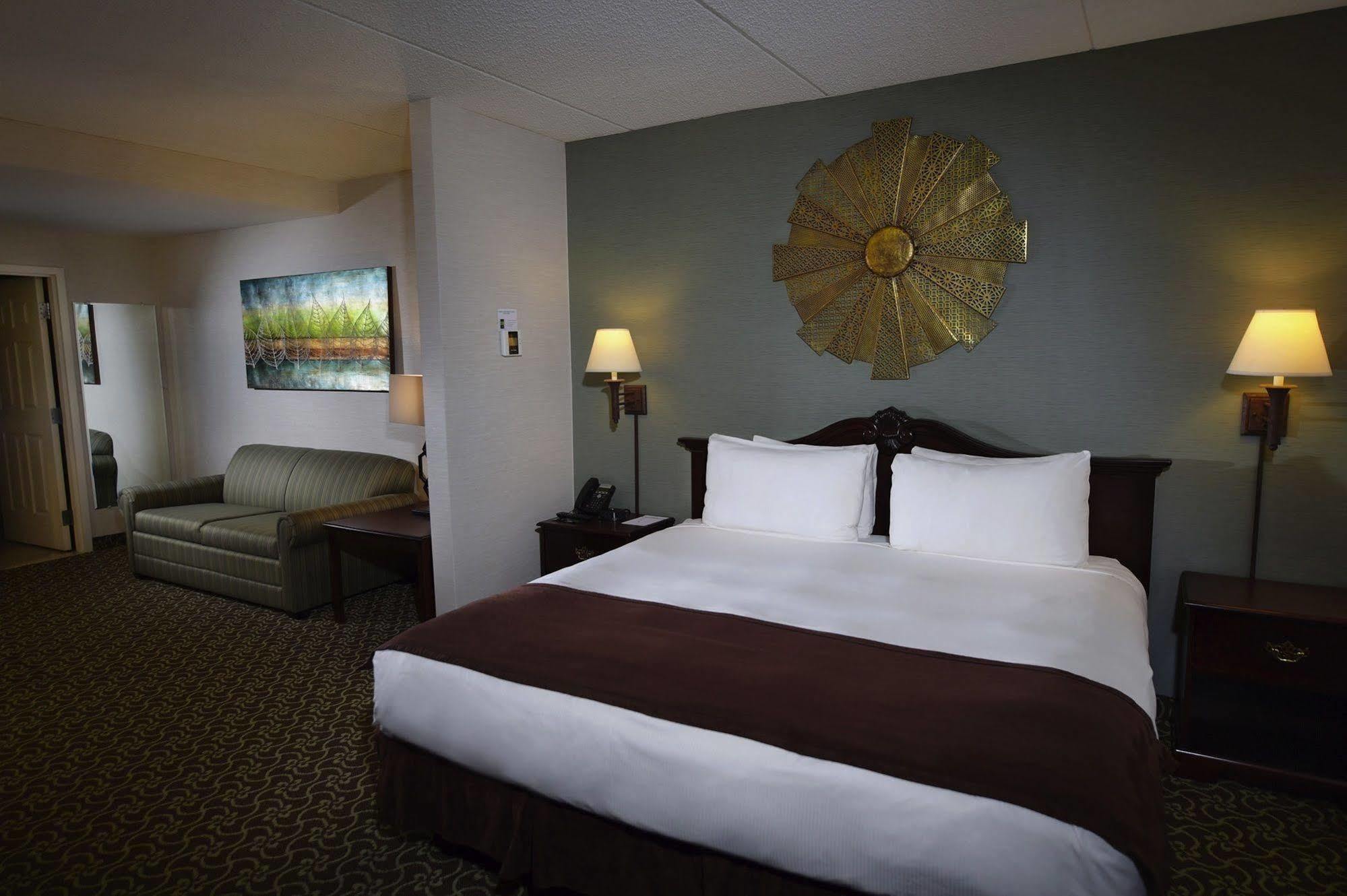 D. Hotel Suites & Spa Holyoke Buitenkant foto