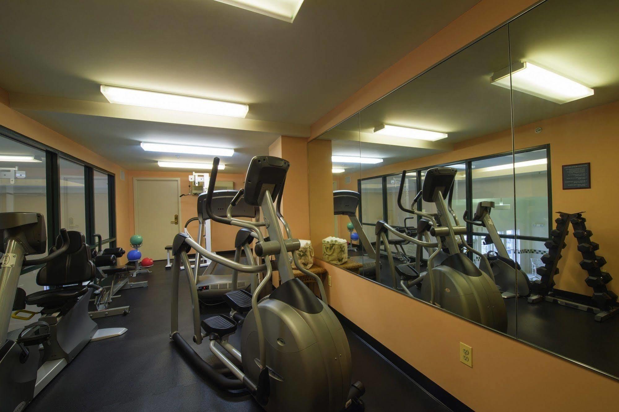 D. Hotel Suites & Spa Holyoke Buitenkant foto
